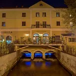 Boncza Hotel